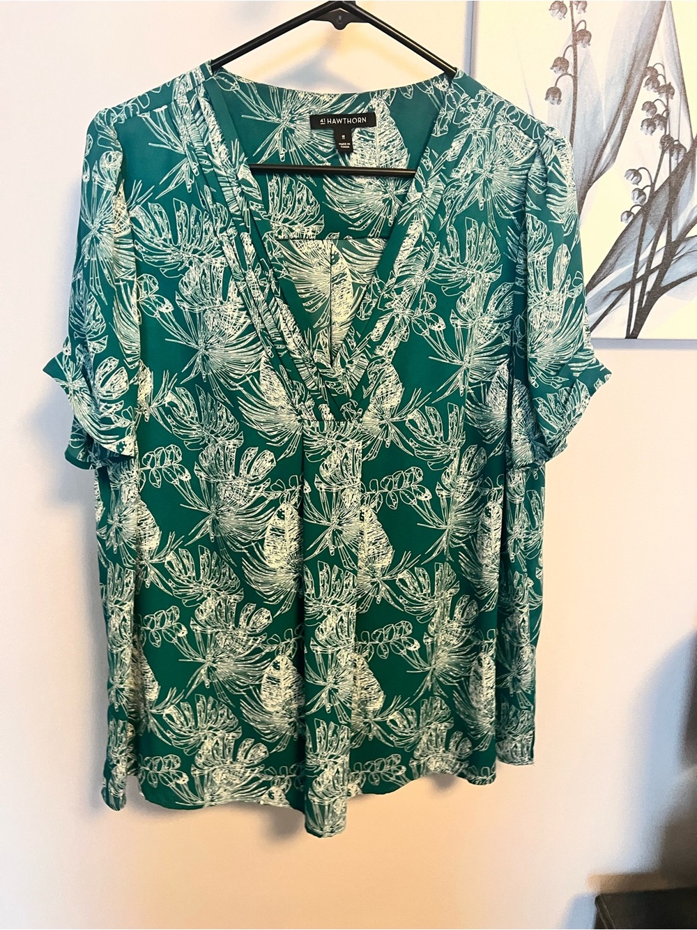 41 Hawthorn Teal Green Tropical V-Neck Blouse